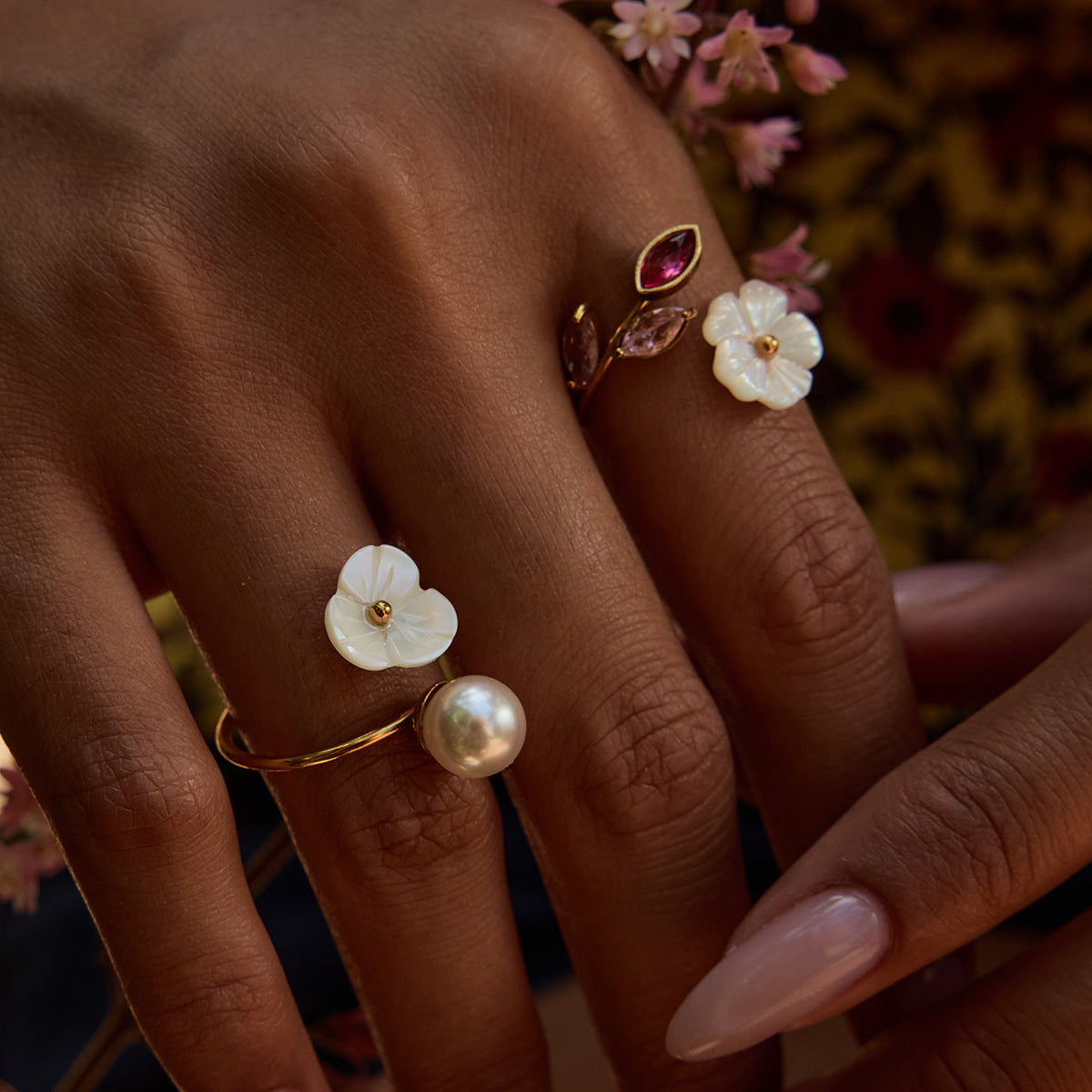 Light Luxury INS Style Pearl Adjustable Ring Simple Floral Non-Fading [206-209]